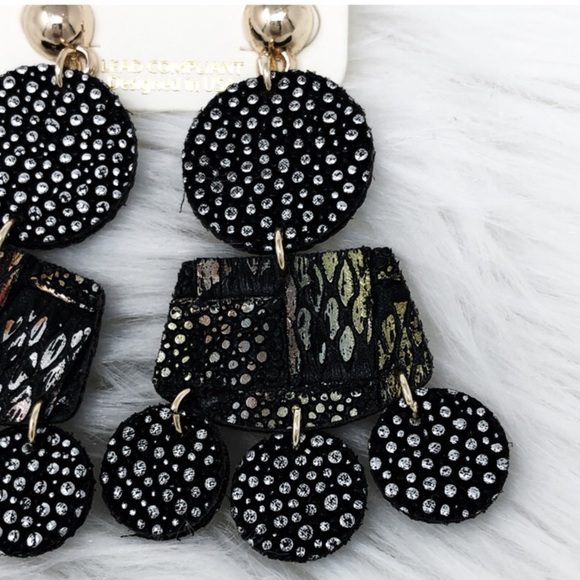 6 Patterned Genuine Leather Geometric Earrings Black - Picture 2 of 2